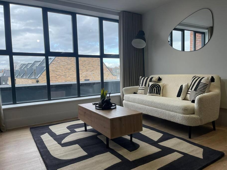 Trendy Apartment In Cardiff Free Parking Exterior photo